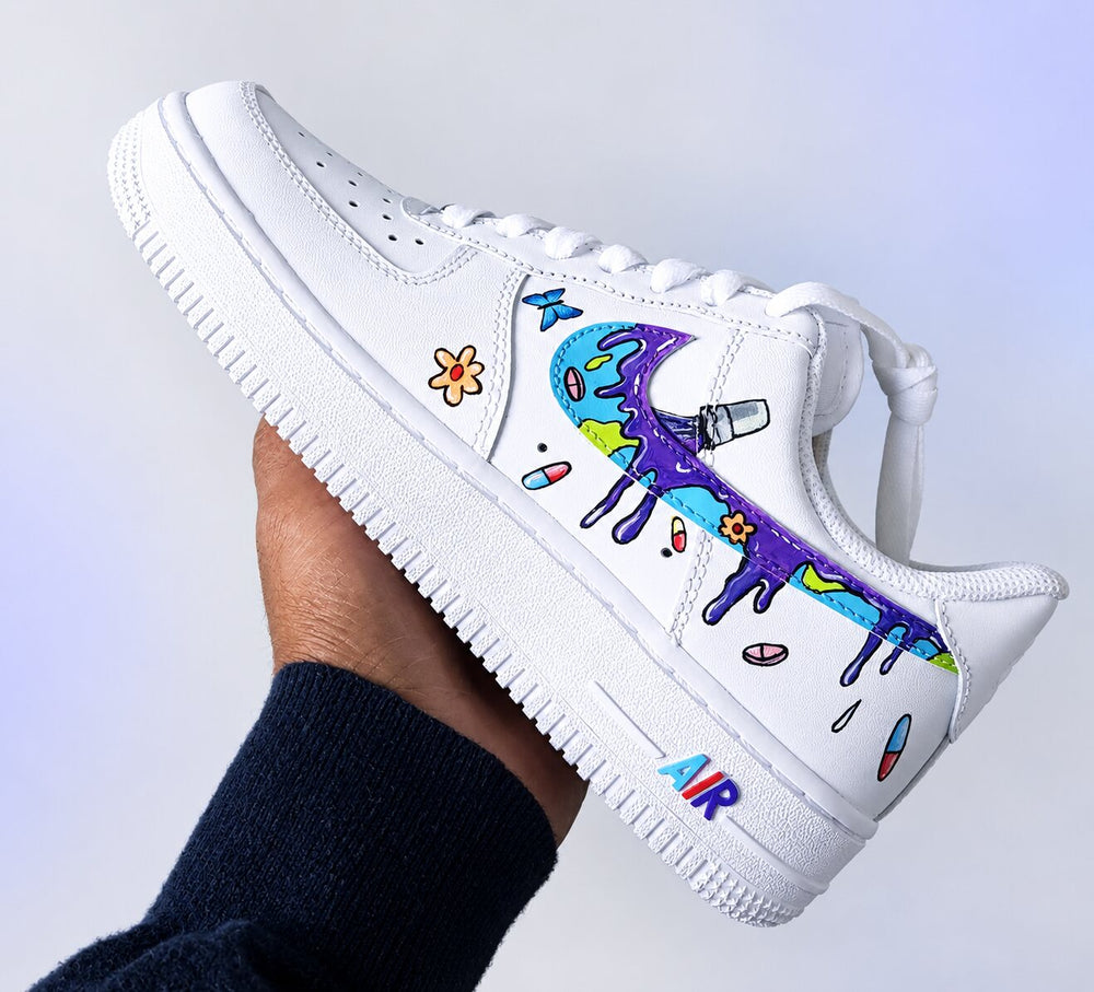 Nike Air Force 1 blanche personnalisée dans un univers pop art coloré